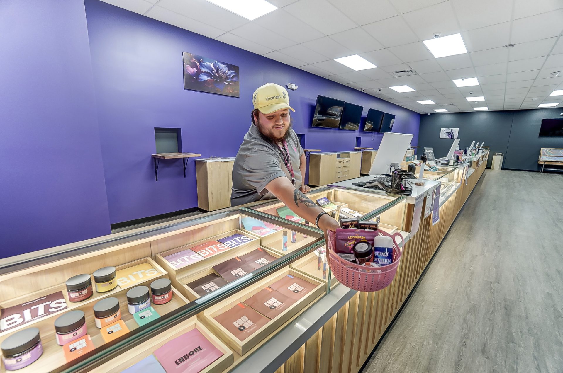 Shangri-La Cincinnati West Side Cannabis Dispensary 4505 W 8th Street